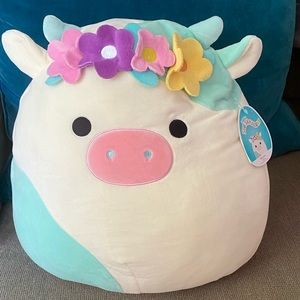 NWT Flower Crown Belana squishmallow